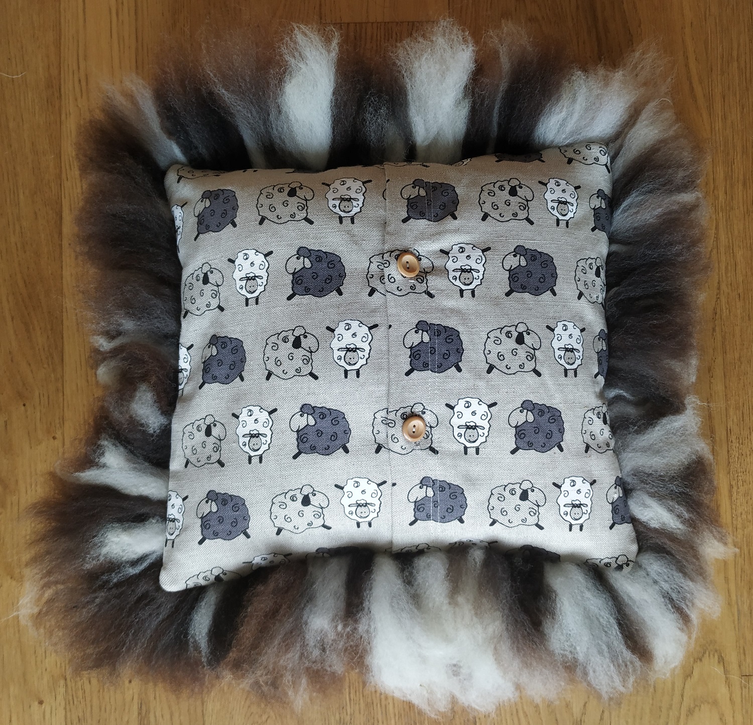 Felted fleece “sheepskin” cushion, natural brown & white – Jacob fleece - 15 x 14 x 5 inches - Image 2
