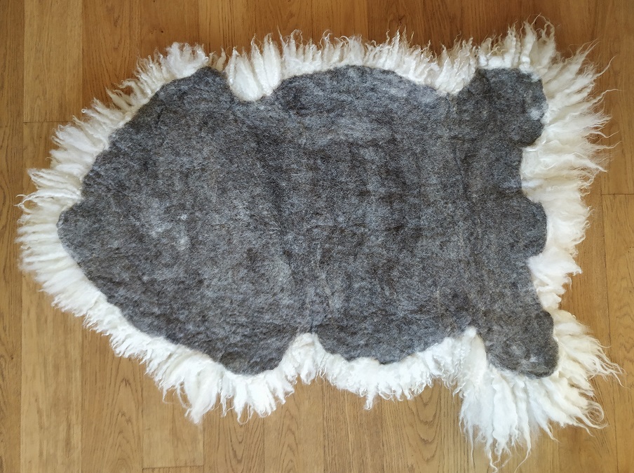 Felted-fleece, sheep-friendly “sheepskin” rug – natural cream – North Country Cheviot Mule Hog fleece – 37” x 24” - Image 3