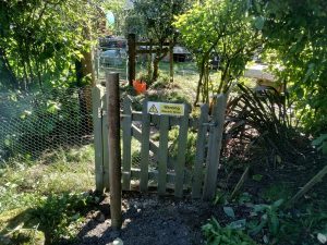 hen central - old gate